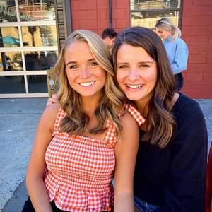 Meet your Posher, Caroline